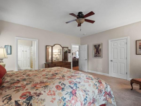 New Listing Peaceful 4bd in the woods